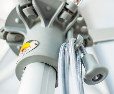 moyeu avec corde et poulie pour l'ouverture